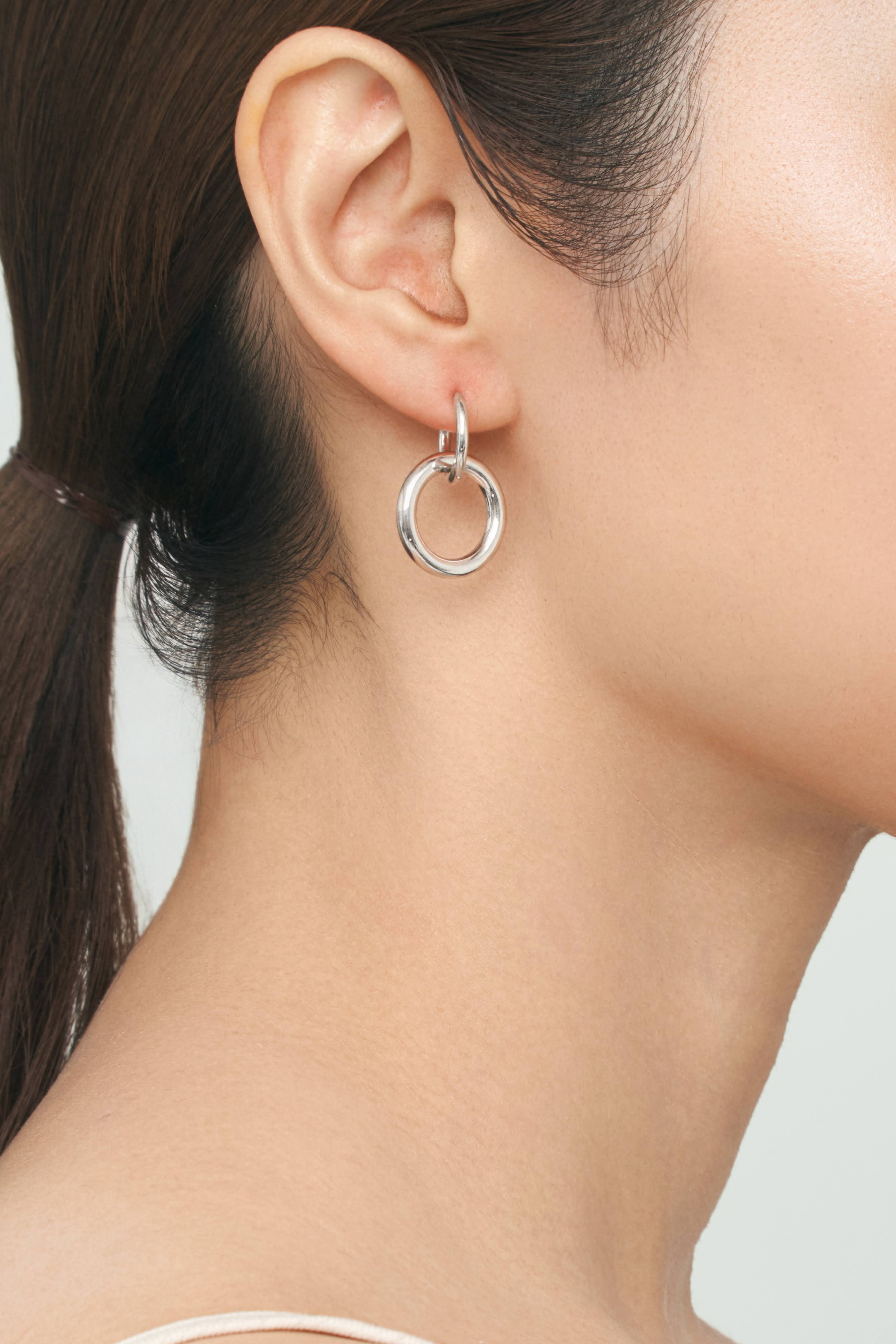 Double Ring Hoop Pierce