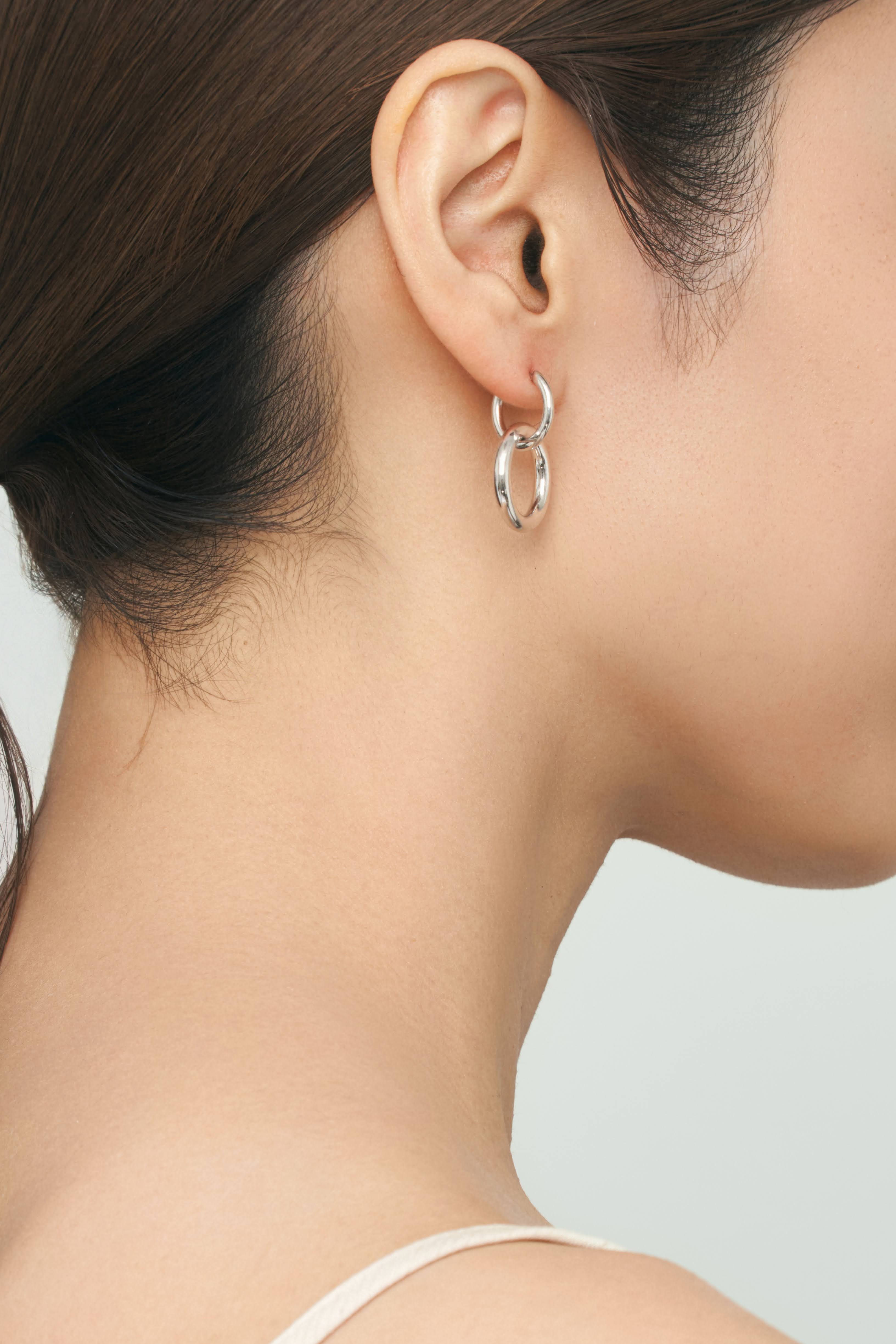 Double Ring Hoop Pierce