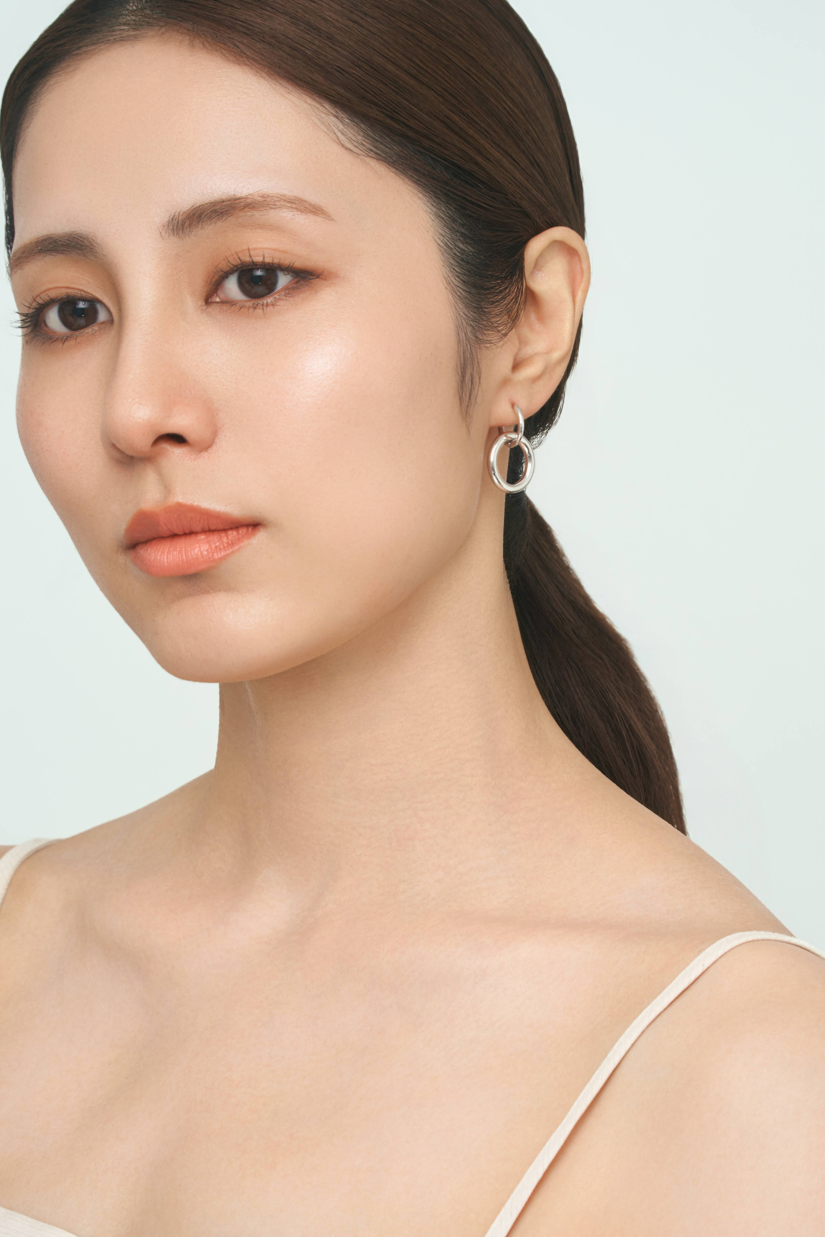 Double Ring Hoop Pierce