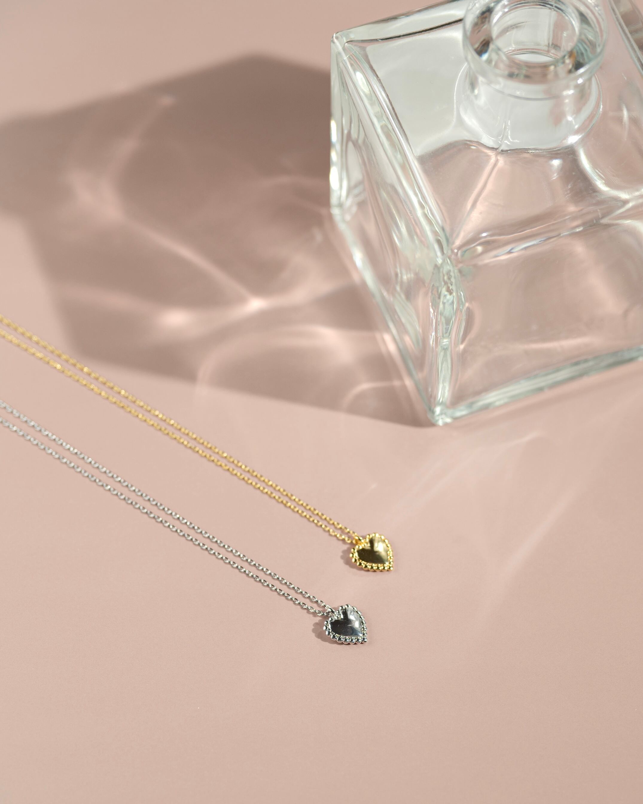 Heart pendant necklace