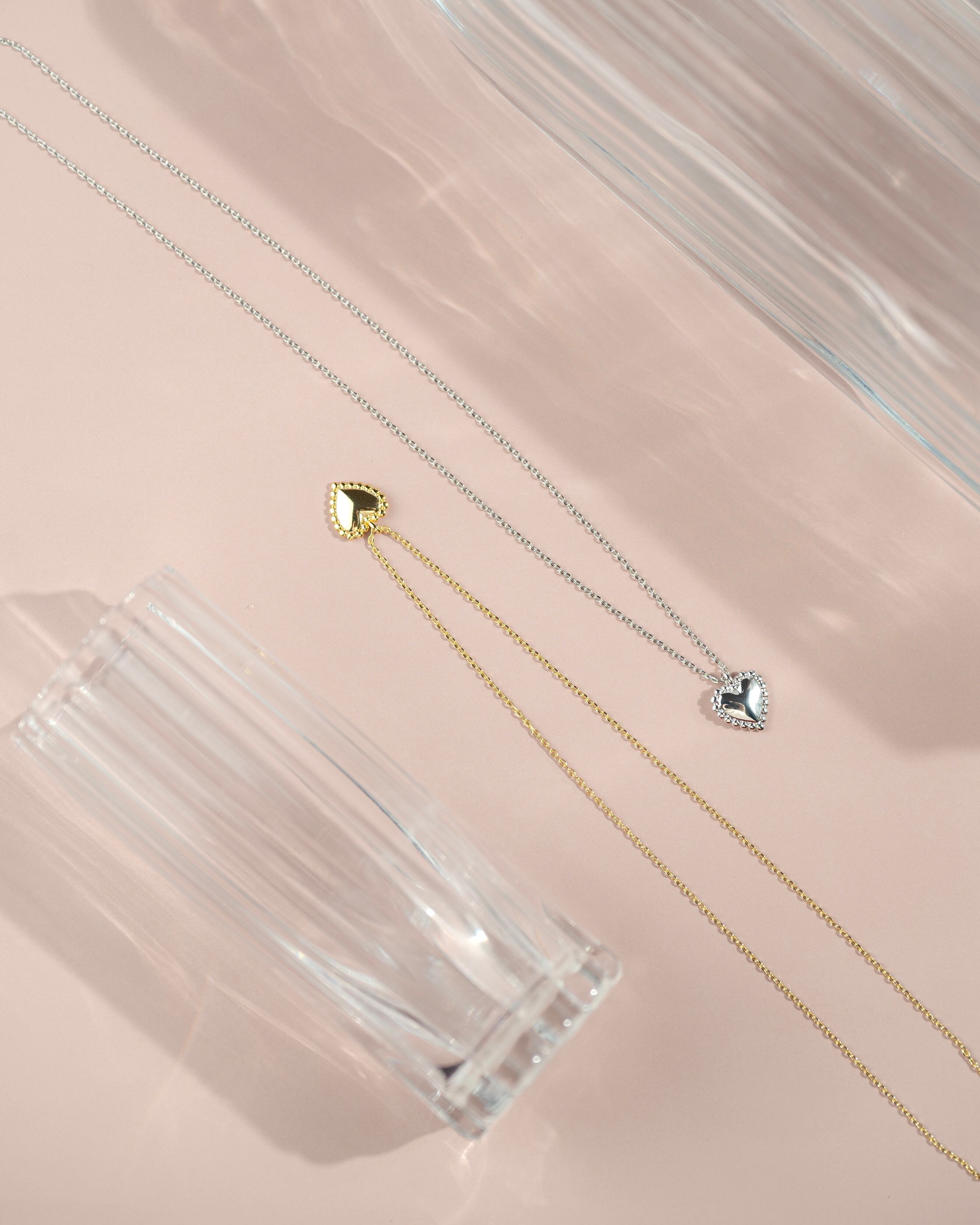 Heart pendant necklace