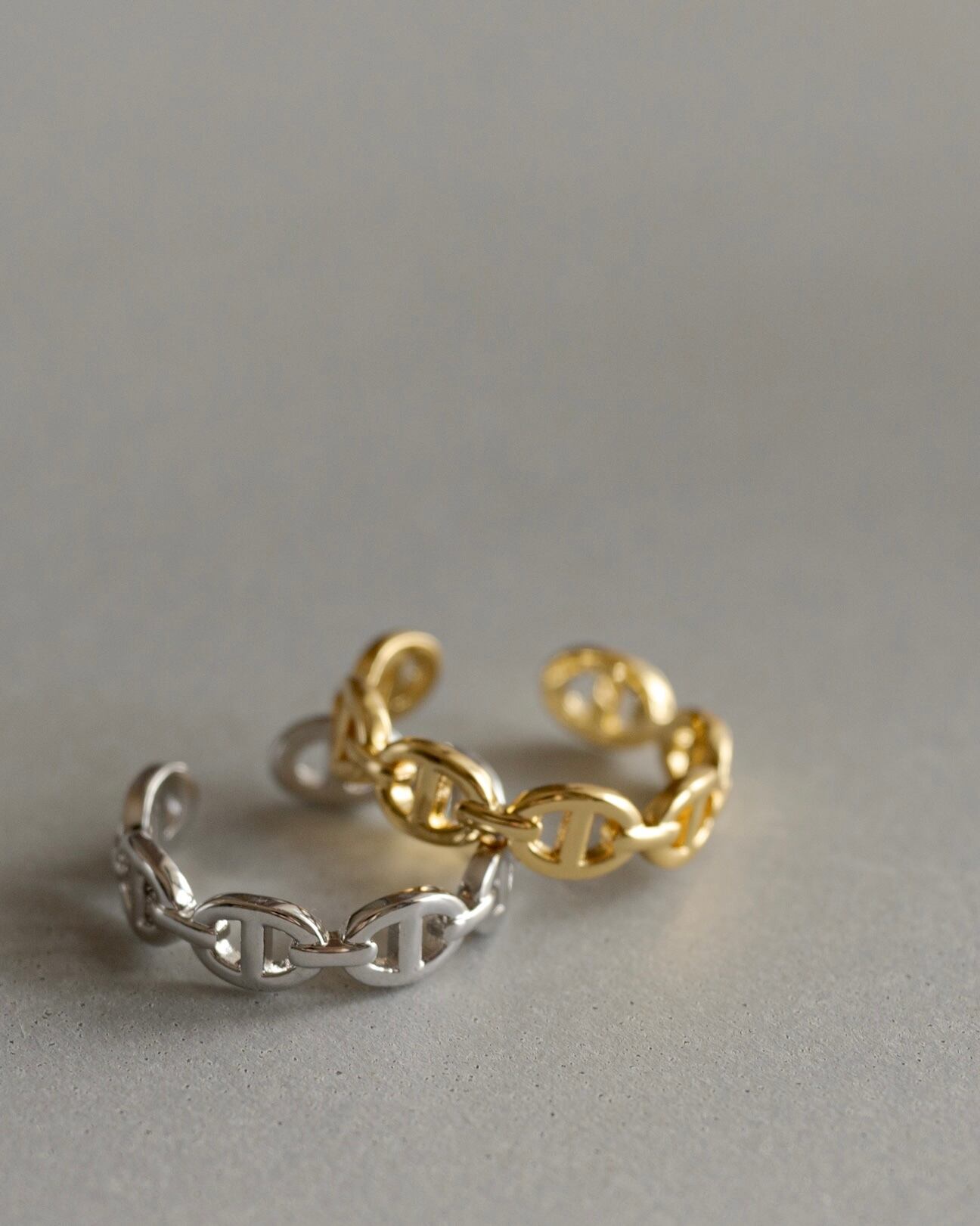 Anchor chain free size ring