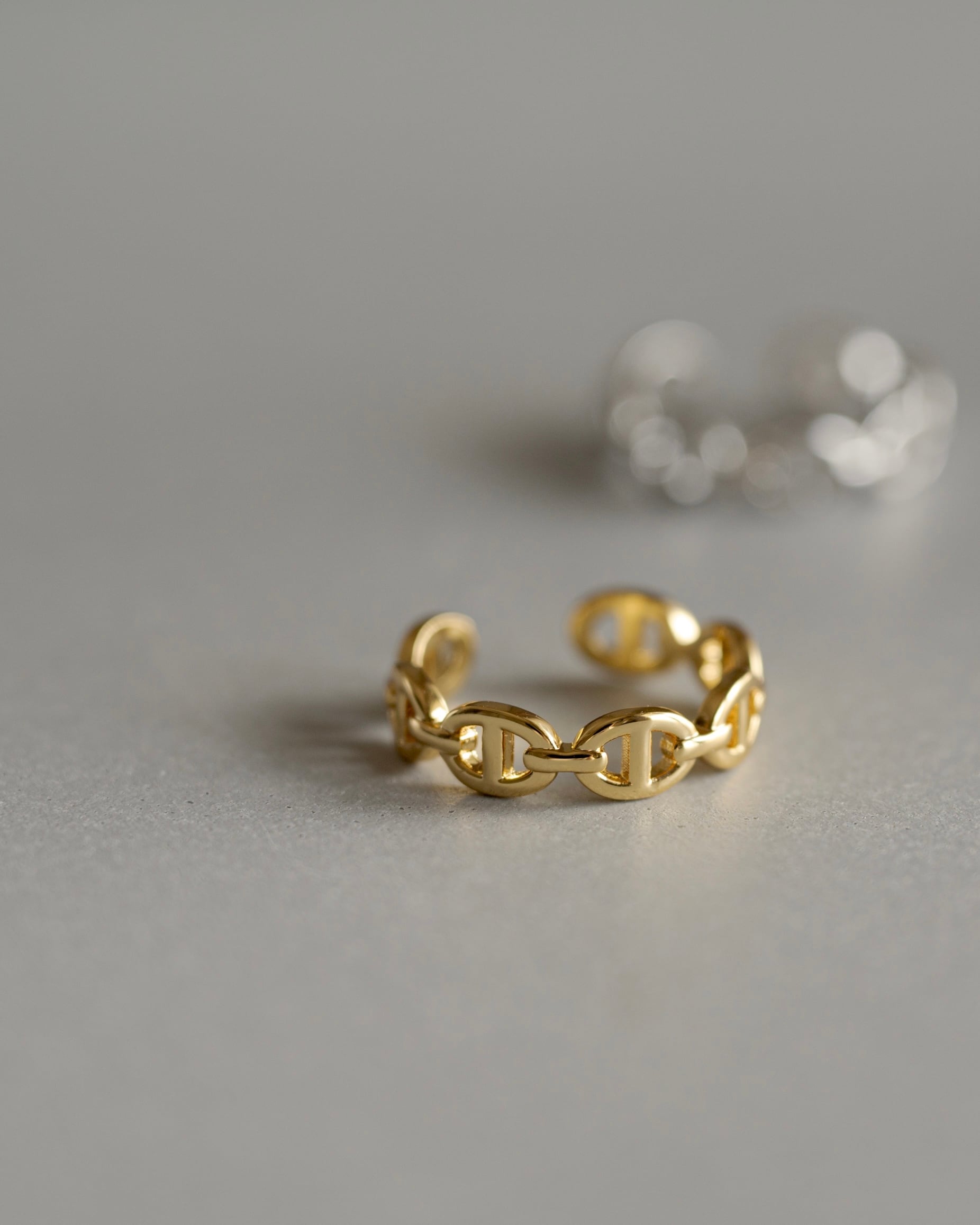 Anchor chain free size ring