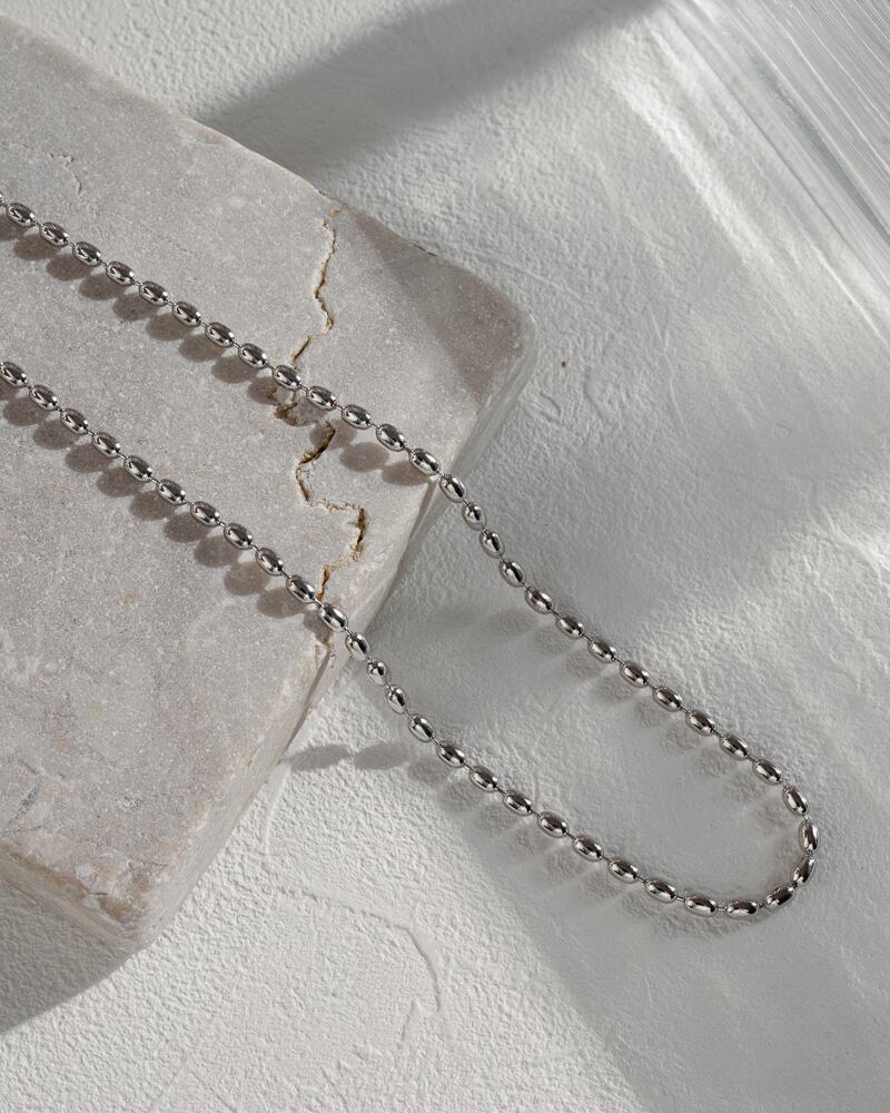 Metal beads necklace